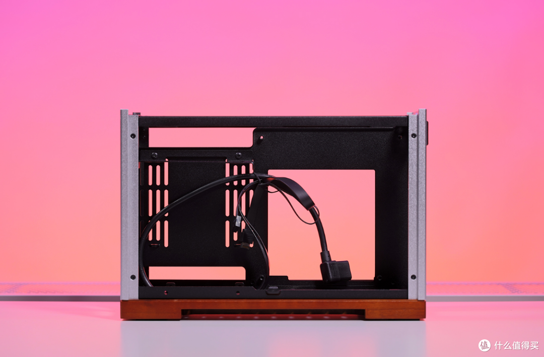 打死不装?装的就是ITX小钢炮:230F+铭瑄H810ITX+5070+乔思伯T9