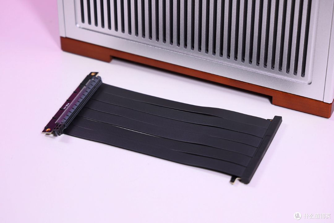 打死不装?装的就是ITX小钢炮:230F+铭瑄H810ITX+5070+乔思伯T9