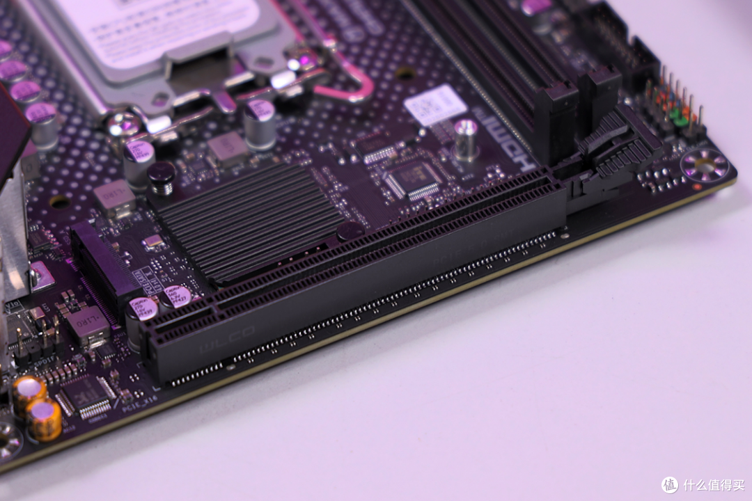 打死不装?装的就是ITX小钢炮:230F+铭瑄H810ITX+5070+乔思伯T9