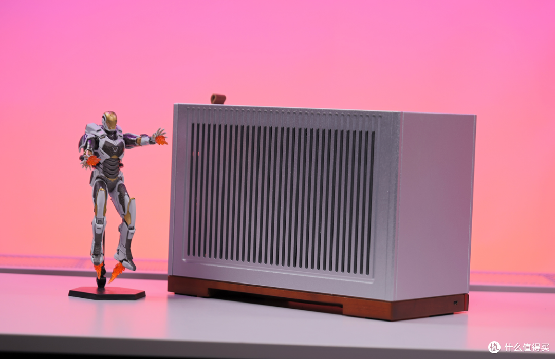 打死不装?装的就是ITX小钢炮:230F+铭瑄H810ITX+5070+乔思伯T9