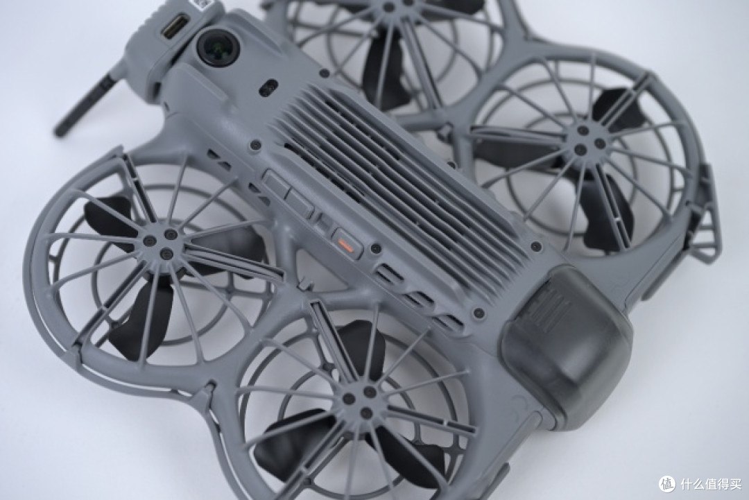 上手即爱上!DJI Neo 2 畅飞套装开箱体验