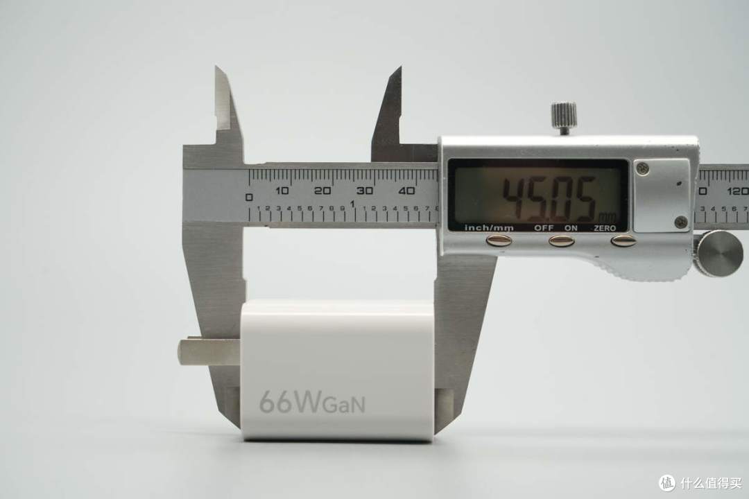 支持65W PD/PPS快充,荣耀亲选66W氮化镓充电器拆解