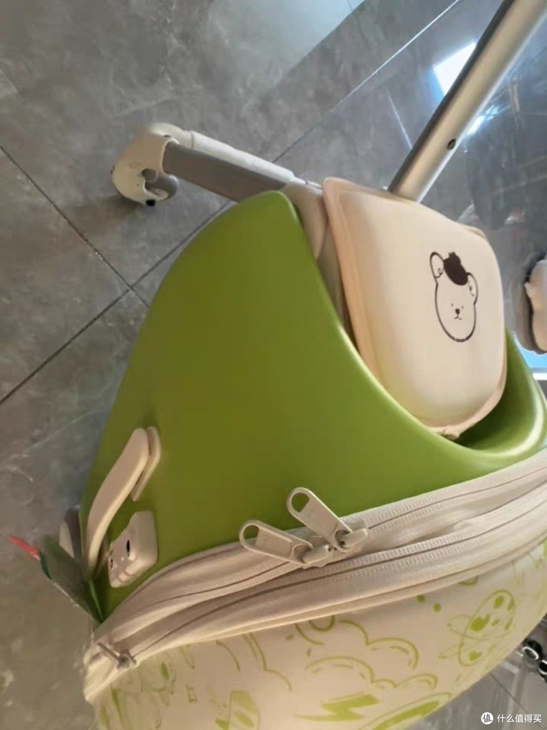 QBOX行李箱:儿童可坐骑遛娃