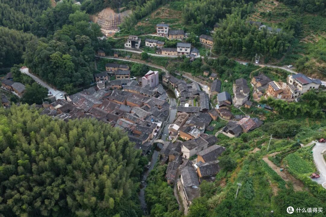 逛古村,喝咖啡,高端的度假就是这么朴实无华