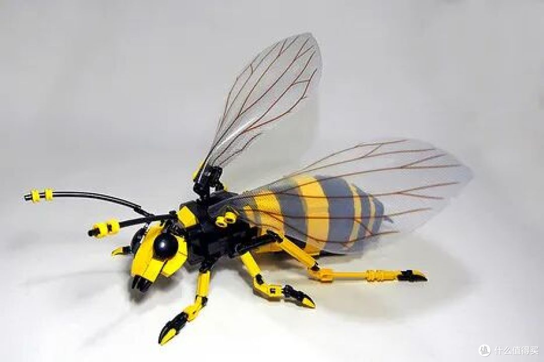 MOC玩家不认季节交替,虫鸣谢幕,乐高积木登场