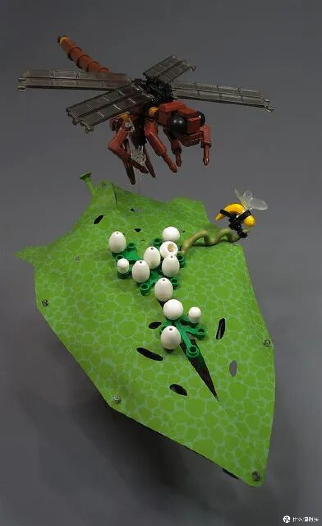 MOC玩家不认季节交替,虫鸣谢幕,乐高积木登场