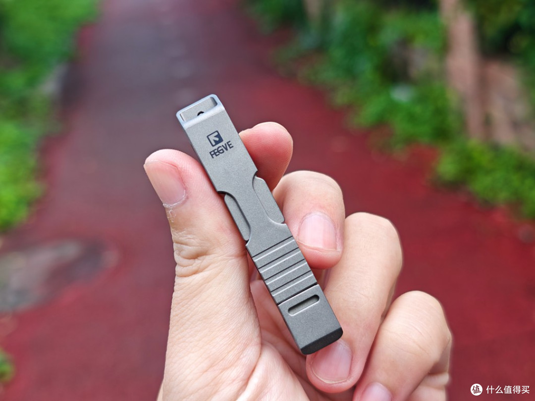 费戈全钛合金穿皮带汽车钥匙扣:男士EDC的精致实用之选