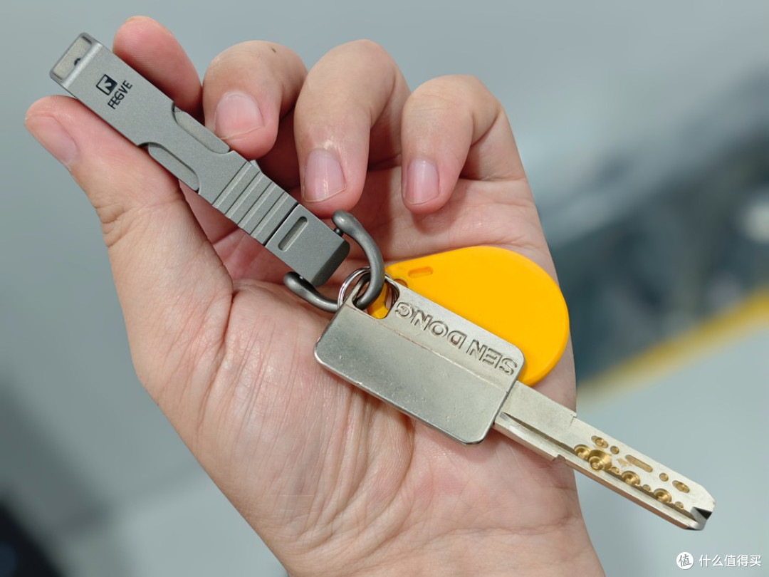 费戈全钛合金穿皮带汽车钥匙扣:男士EDC的精致实用之选