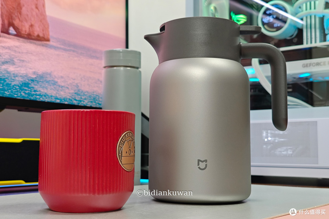 双层纯钛,健康饮水:小米新出的钛保温壶1.2L真香!