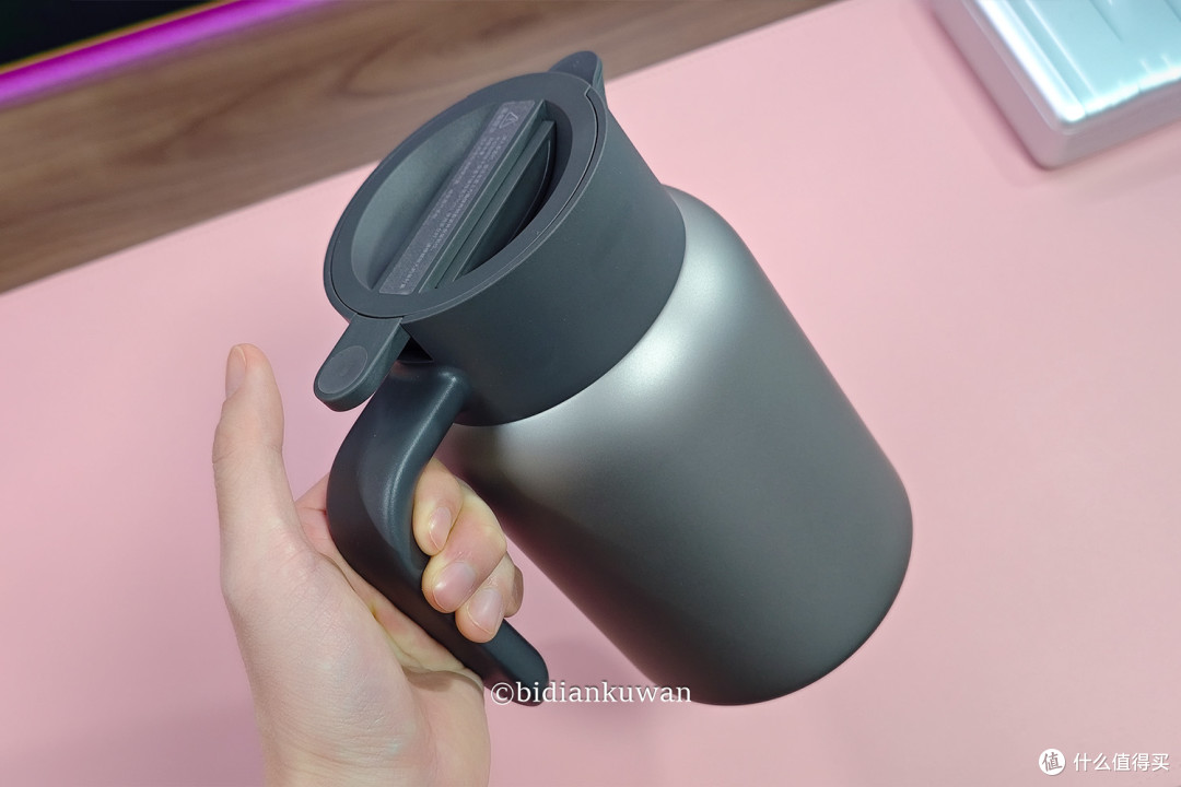 双层纯钛,健康饮水:小米新出的钛保温壶1.2L真香!