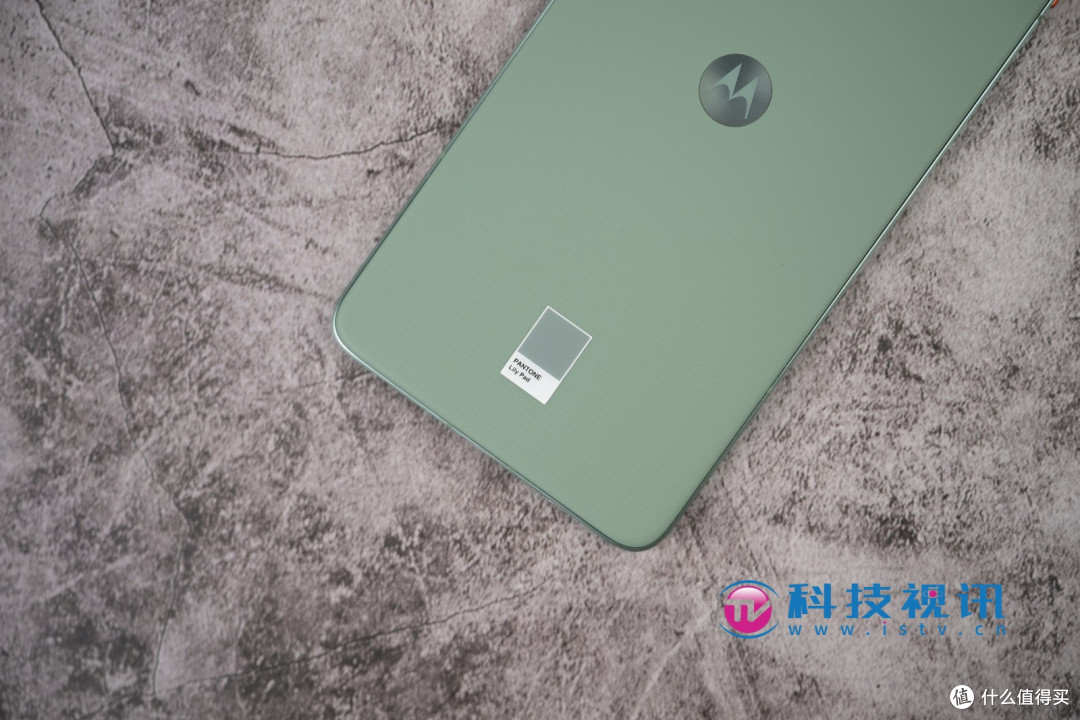 纤薄之躯，智驭未来 联想moto X70 Air AI手机测评