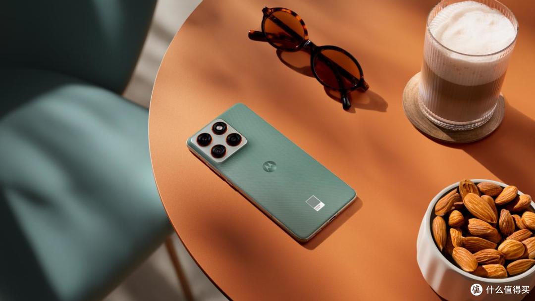 联想moto X70 Air AI手机正式发布:有AI的Air,无感轻薄不妥协