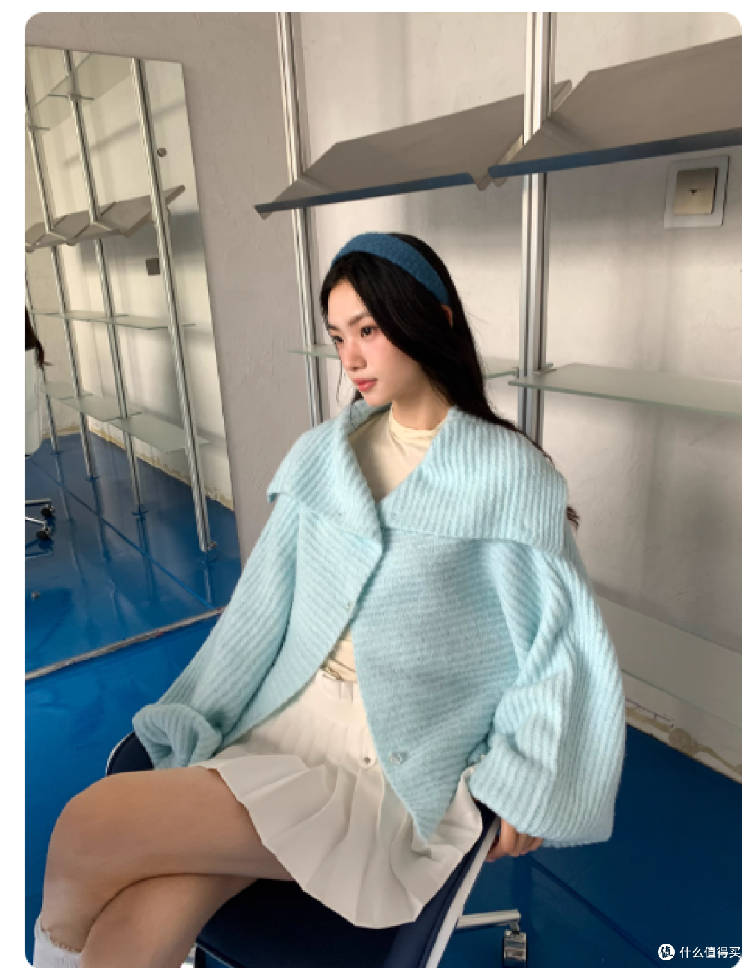 谁懂啊!湖蓝海军领开衫把秋冬温柔焊在身上✨