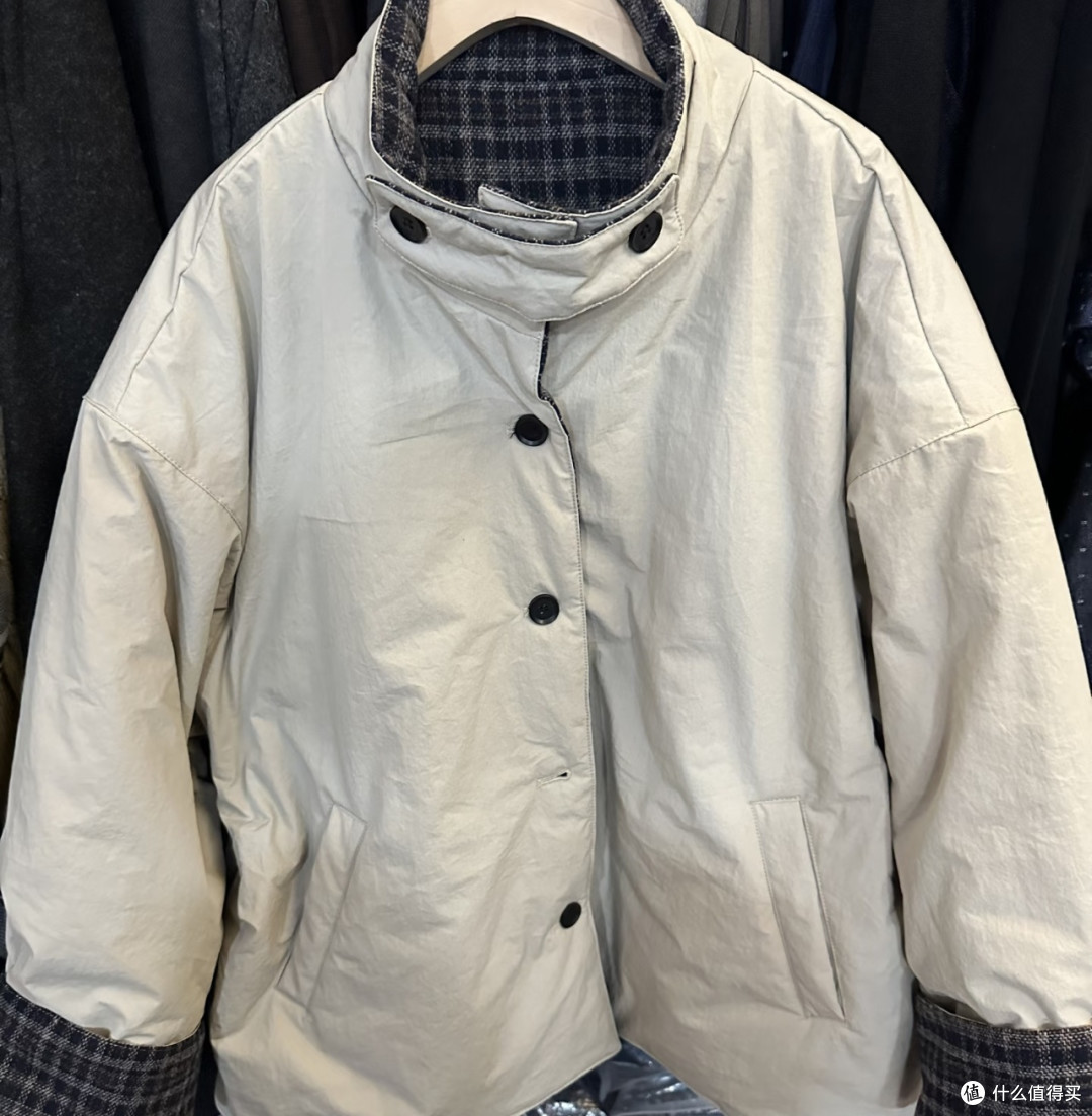 两面穿棉服的冬日搭配