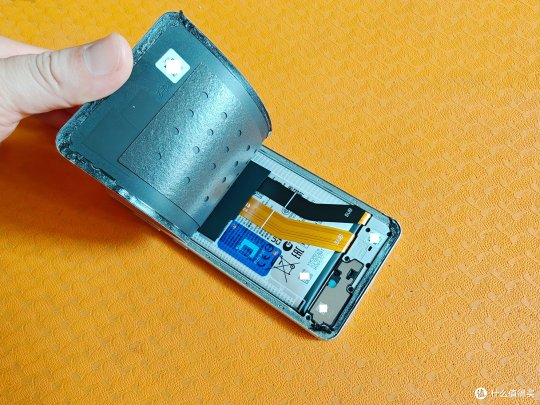 轻薄便携性能强,三星Galaxy Z Flip6官翻机入手体验