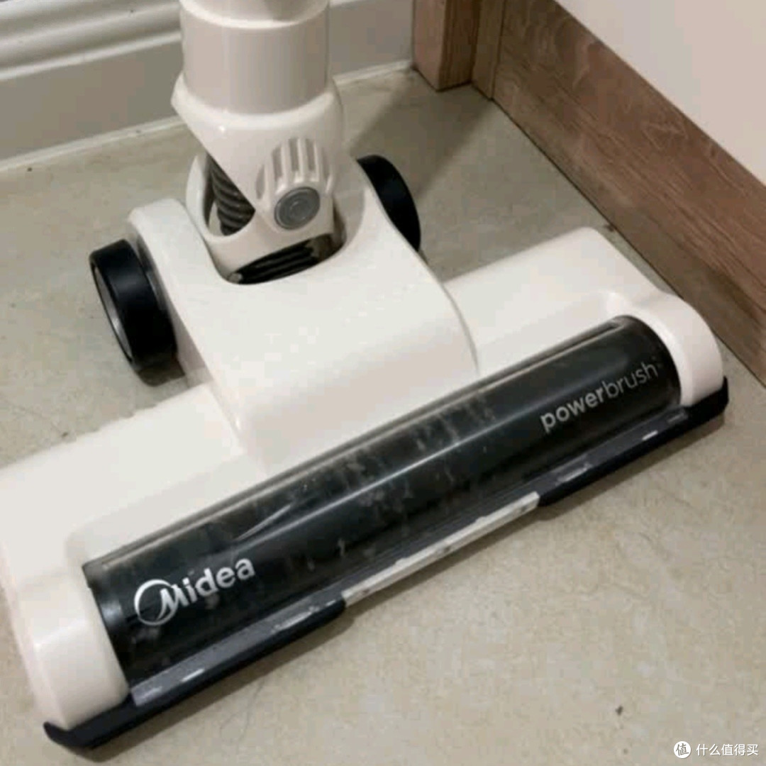 美的无线吸尘器,轻松搞定宠物毛发