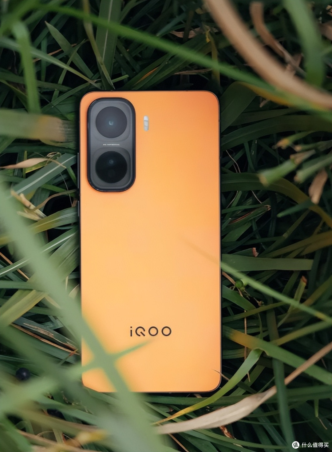 iQOO Neo11详细配置解析:旗舰配置已拉满,但并不适合所有人!