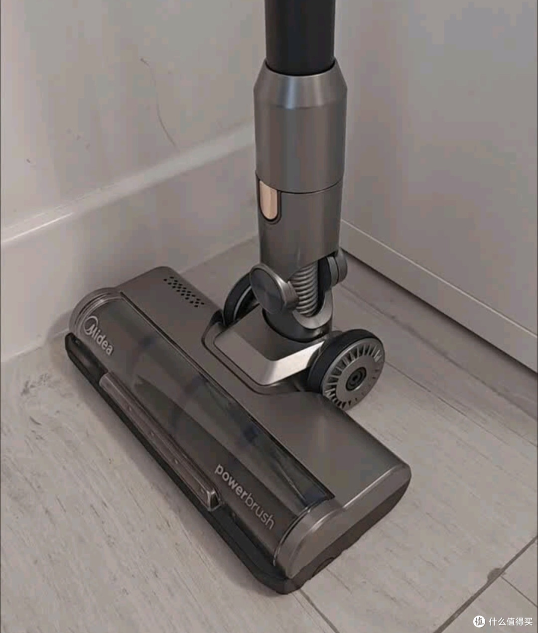 美的Q8 Pro,轻松搞定家庭清洁