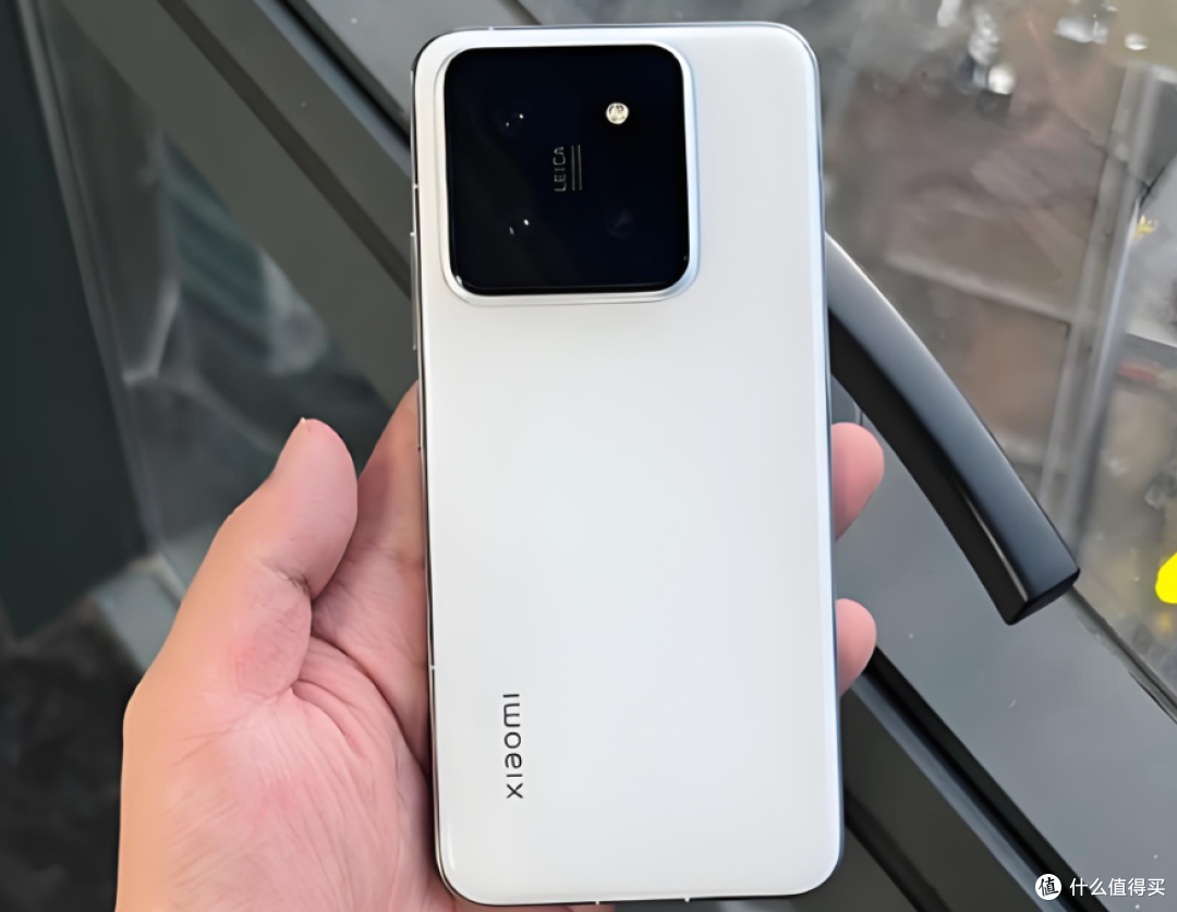 小米豁出去了,16GB+512GB跌价2002元,徕卡影像+光影猎人900
