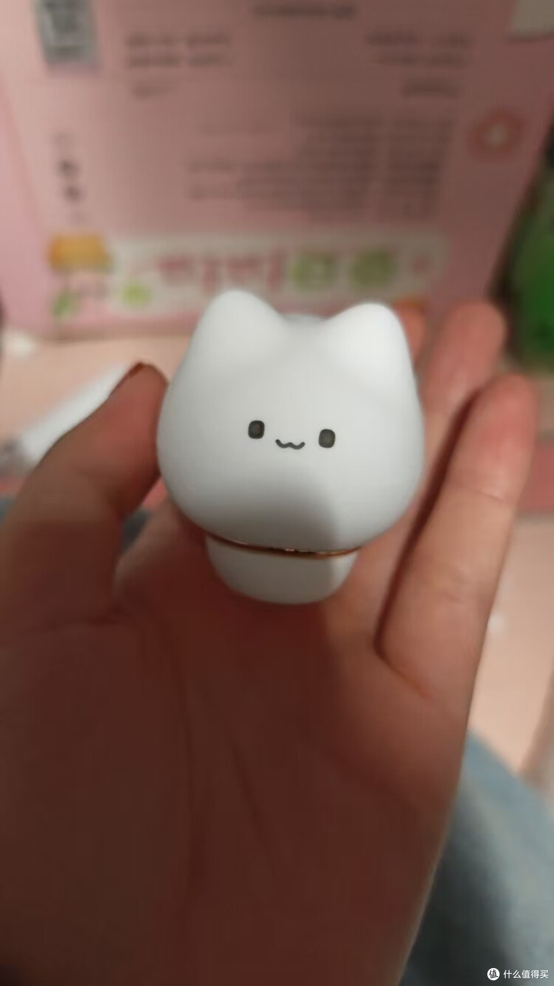 谜姬含羞抱春：萌系外观与远程互动