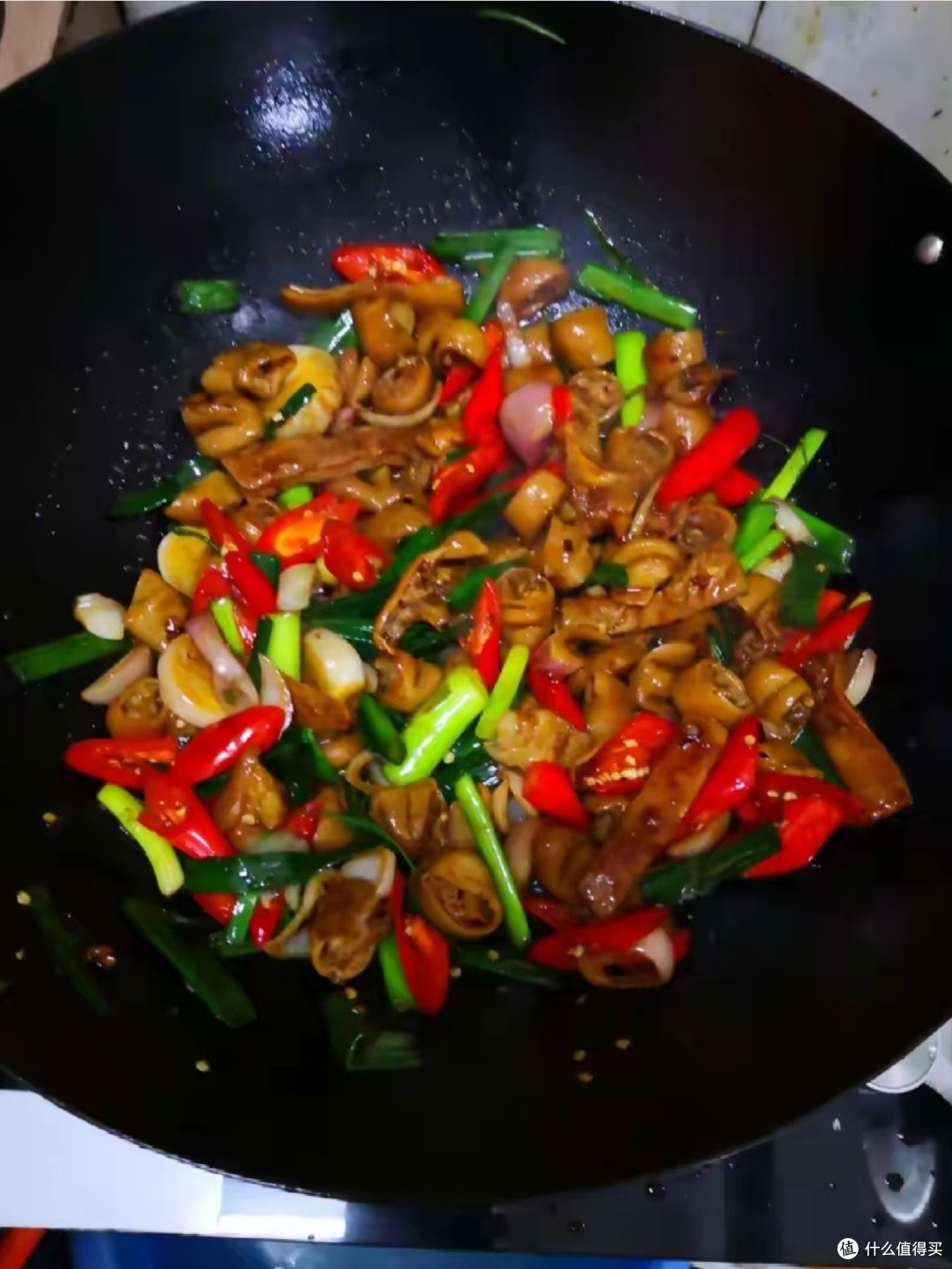 烟火里的脂香盛宴:溜肥肠