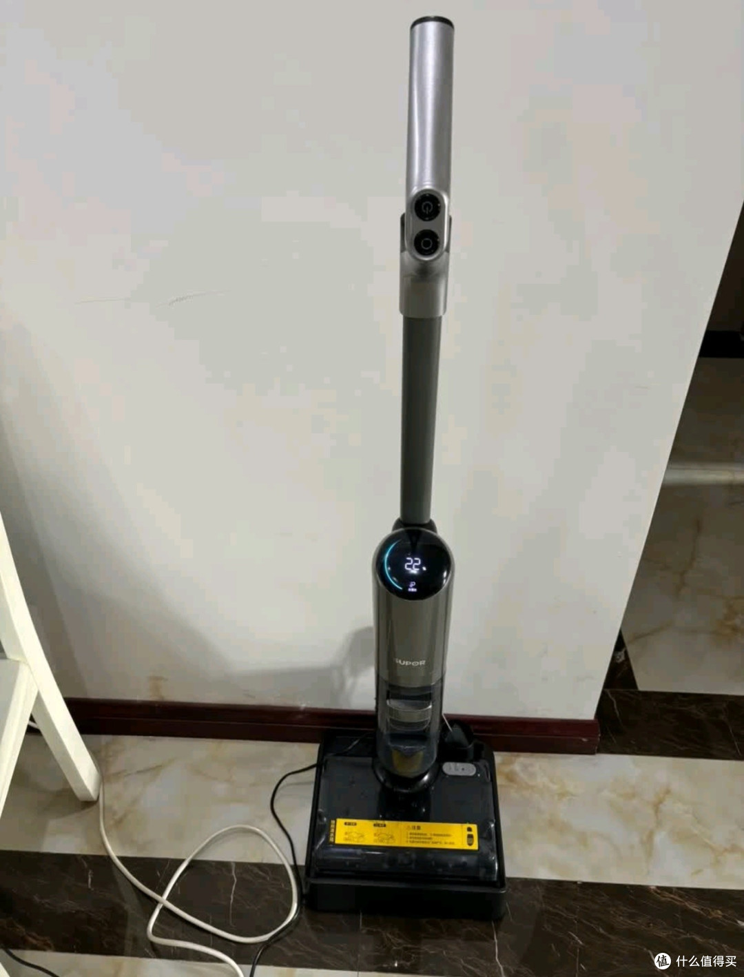 苏泊尔EWV-M13H洗地机：解锁家务“躺平”新姿势