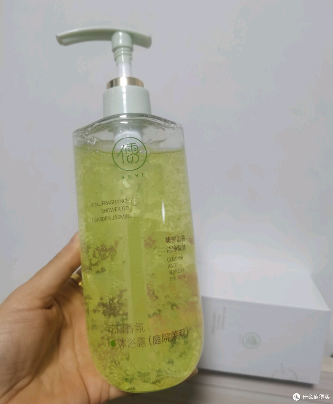 被闺蜜按头安利的香氛沐浴露，洗出茉莉伪体香