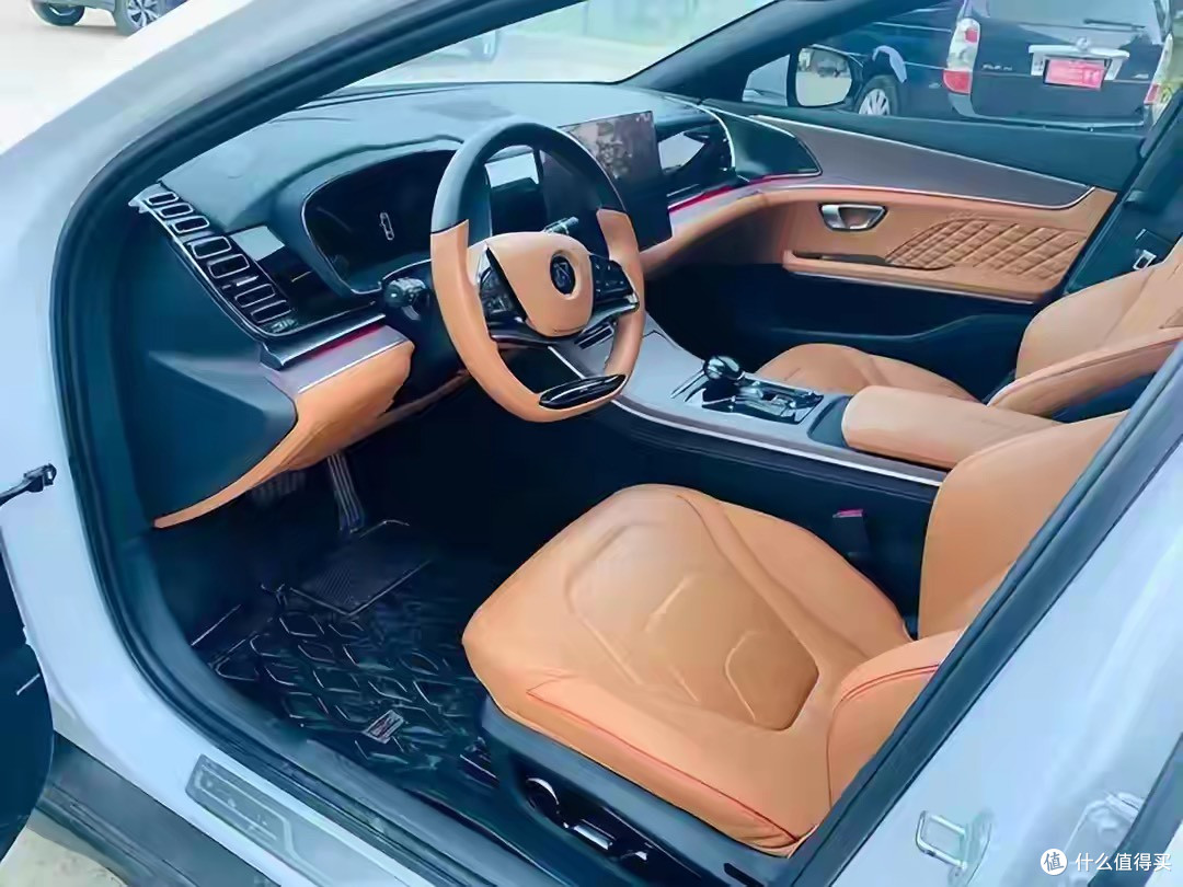比亚迪“王炸”出击!C级车才卖10.58万,续航 1354km