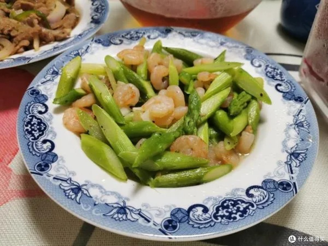 给你种草,黑椒芦笋炒虾仁的简单烹饪方法