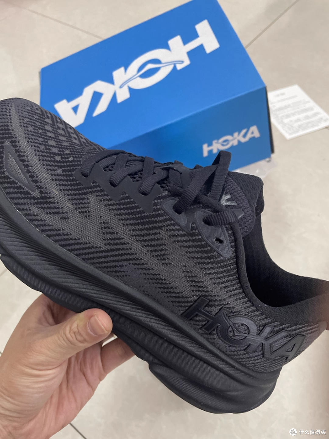 秋跑选对鞋太重要!HOKA 克利夫顿 9 太好穿
