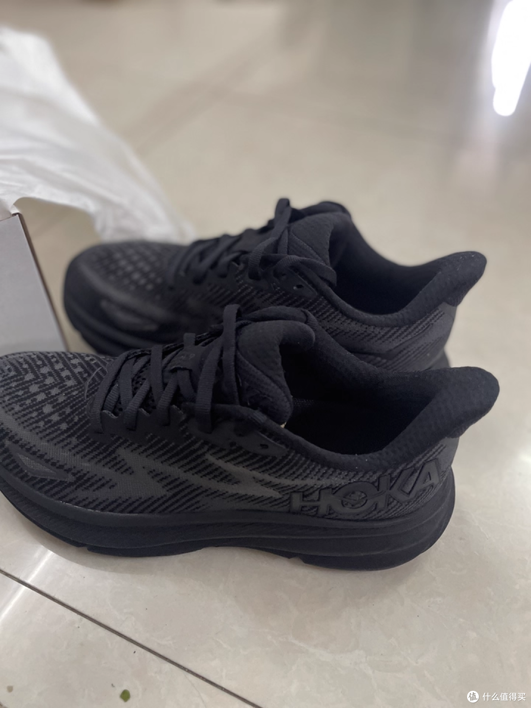 秋跑选对鞋太重要!HOKA 克利夫顿 9 太好穿