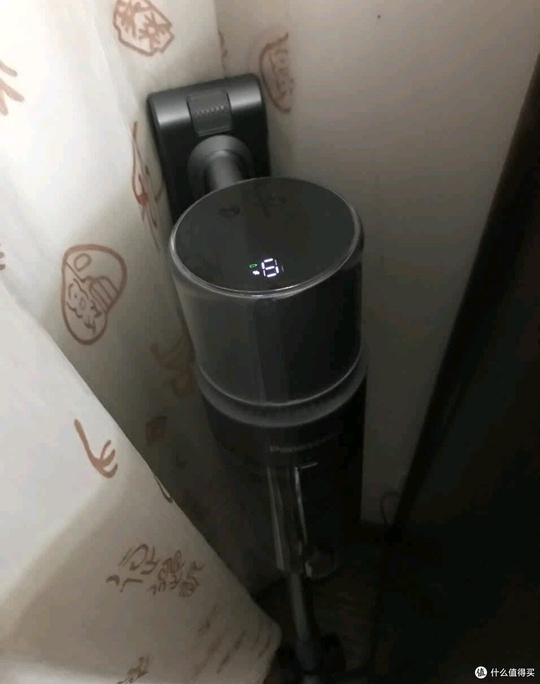 清洁电器晒后购:松下(Panasonic)自集尘无线手持吸尘器