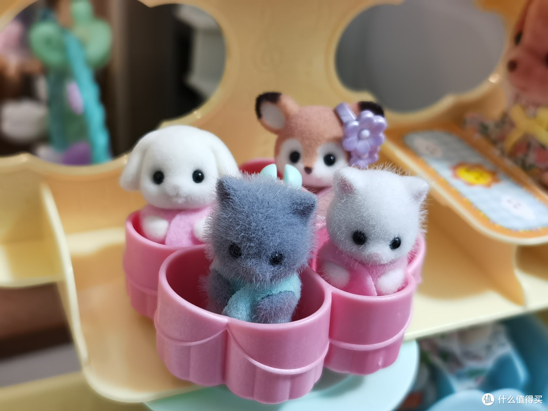 森贝儿彩虹幼儿园巴士5744