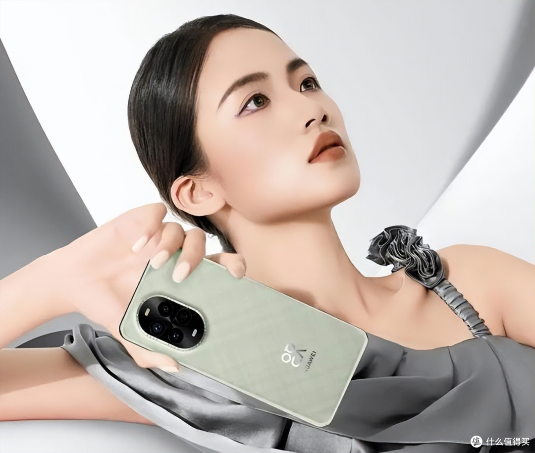 华为nova13：中端机“价格屠夫”，鸿蒙生态+卫星通信