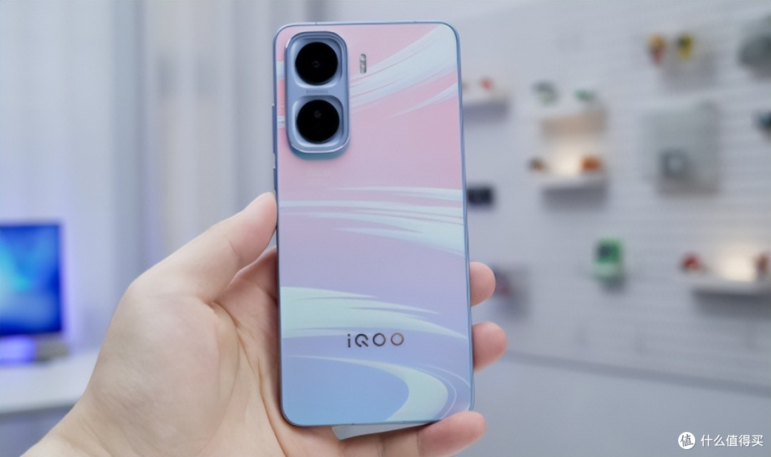 vivo“不讲武德”,16GB+1TB+7500mAh,顶配新旗舰售价更加亲民
