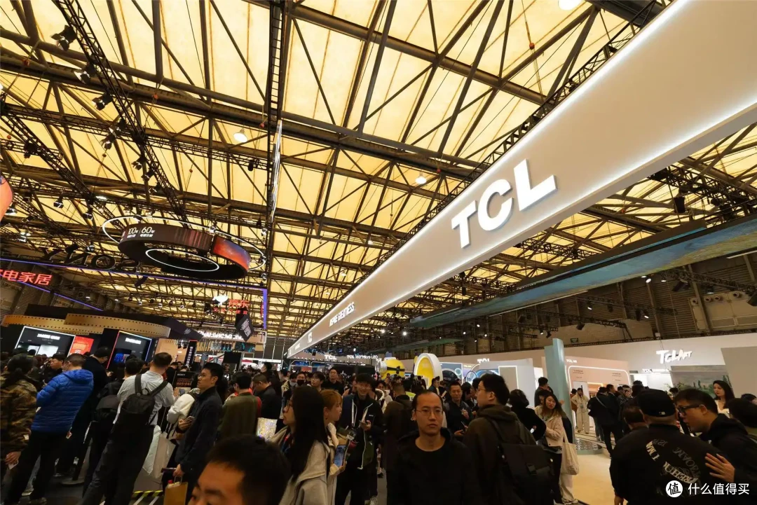 让我们来看一下2025年国产旗舰电视啥体验~TCL Q10L Pro深度测评