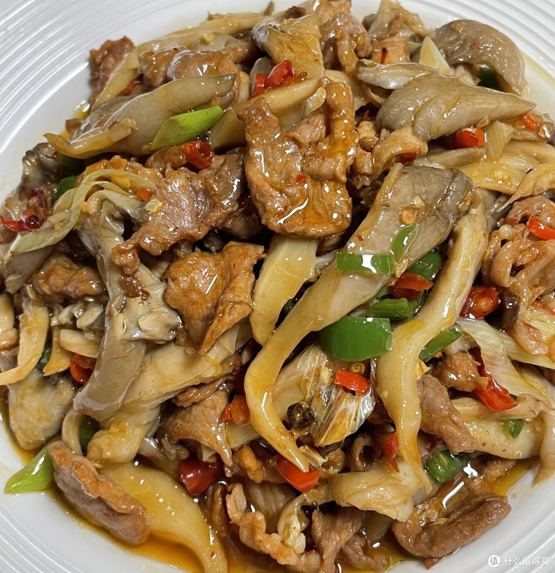 平菇炒瘦肉:简单家常美味