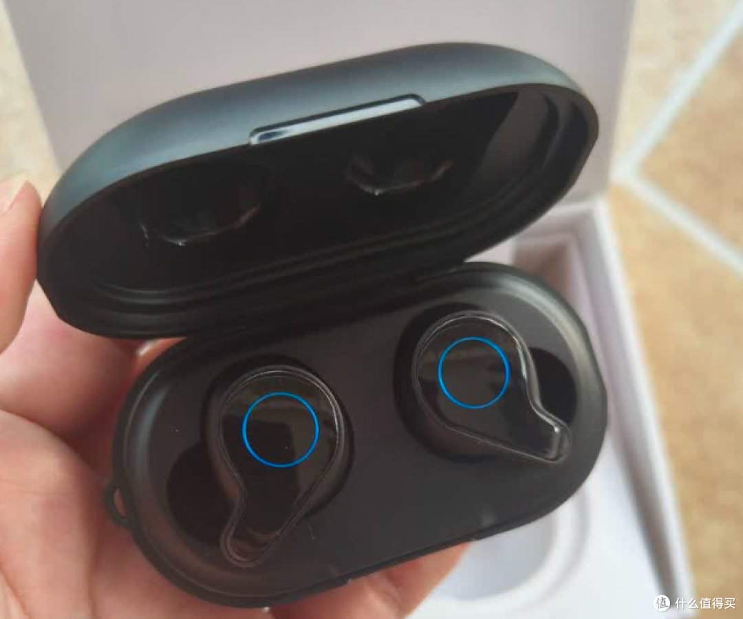 2025 年的耳机终于不是 “只懂听响的工具”!闭眼入不踩雷!