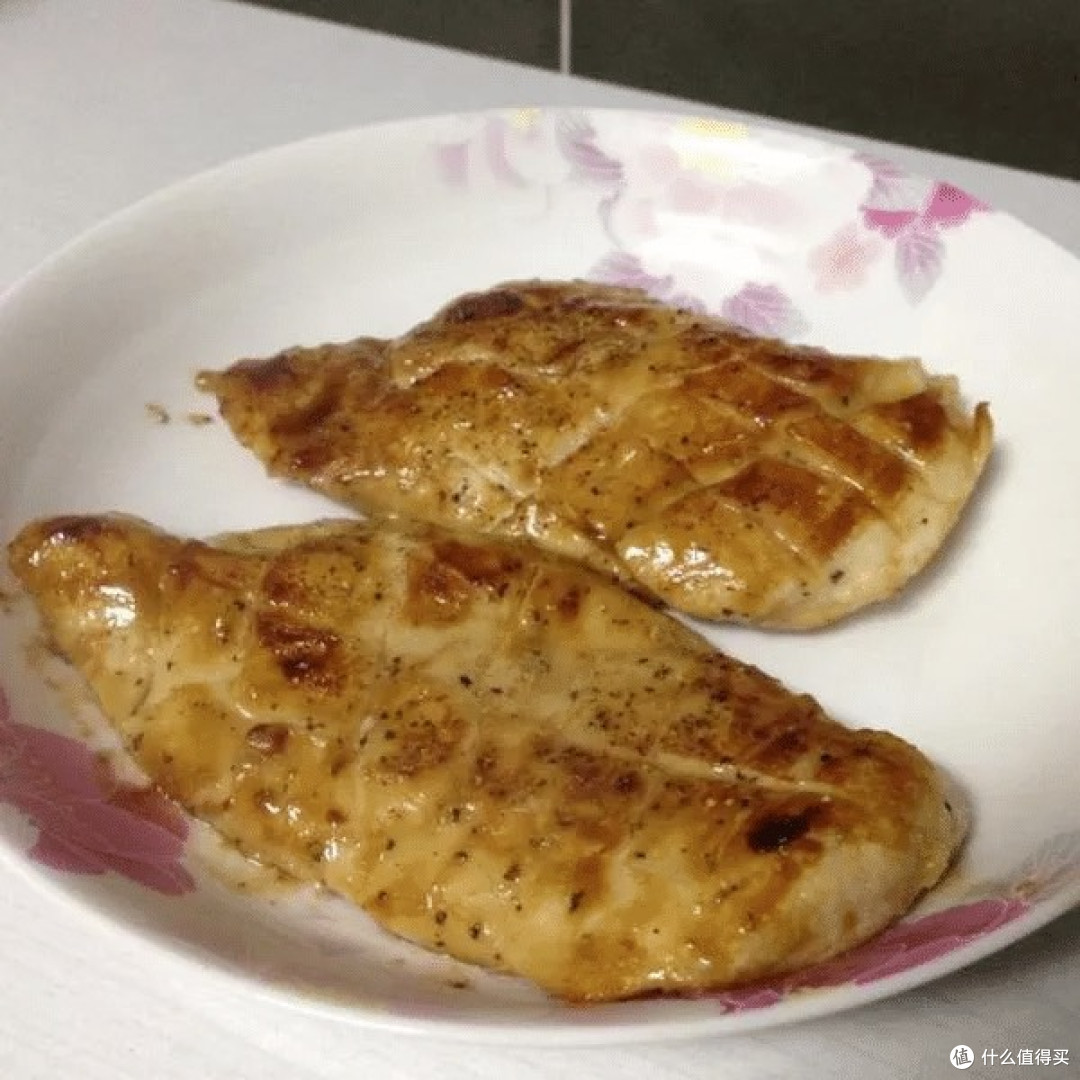 好吃喝请上报,香煎鸡胸肉与清蒸鲈鱼做法