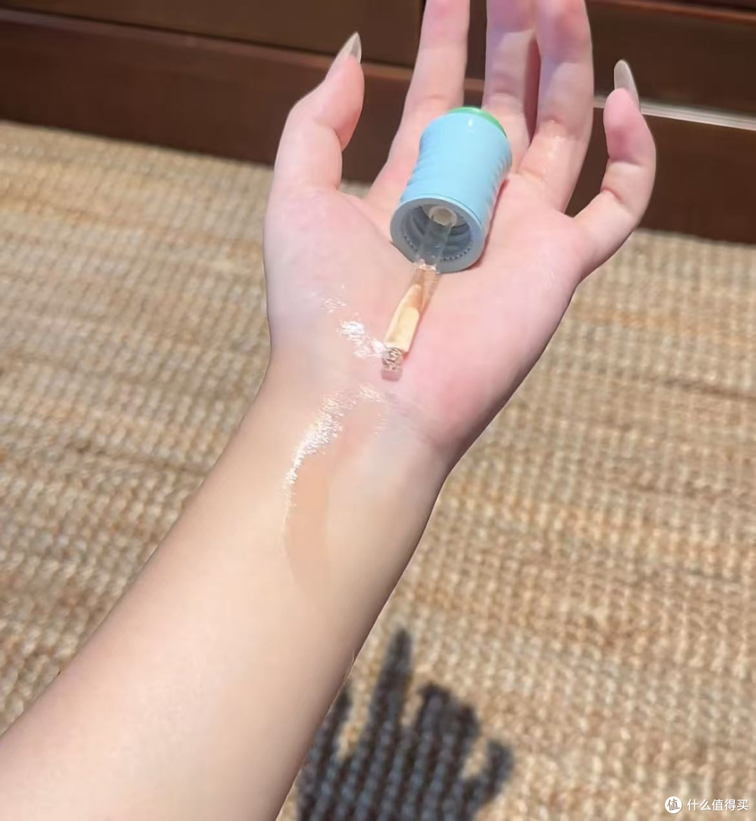草本精华油调理黄皮提亮肤色