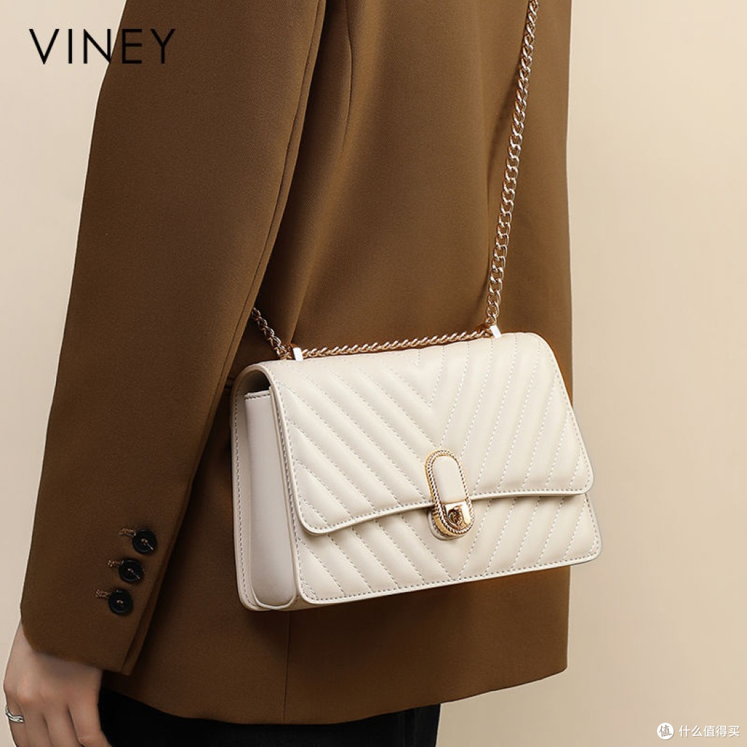 年度新喜！Viney 2025斜挎包，轻奢质感的日常百搭神器