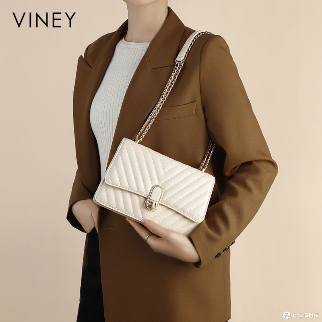 年度新喜！Viney 2025斜挎包，轻奢质感的日常百搭神器