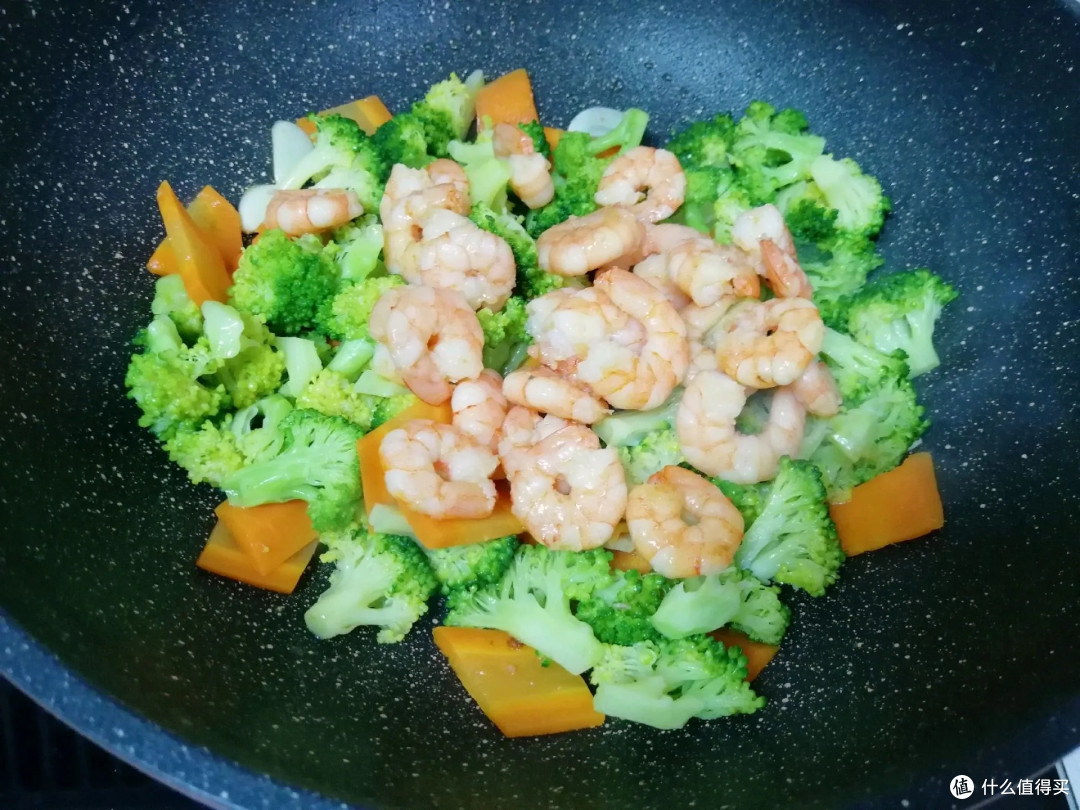 我的年度新喜西兰花炒虾仁:营养丰富的家常菜