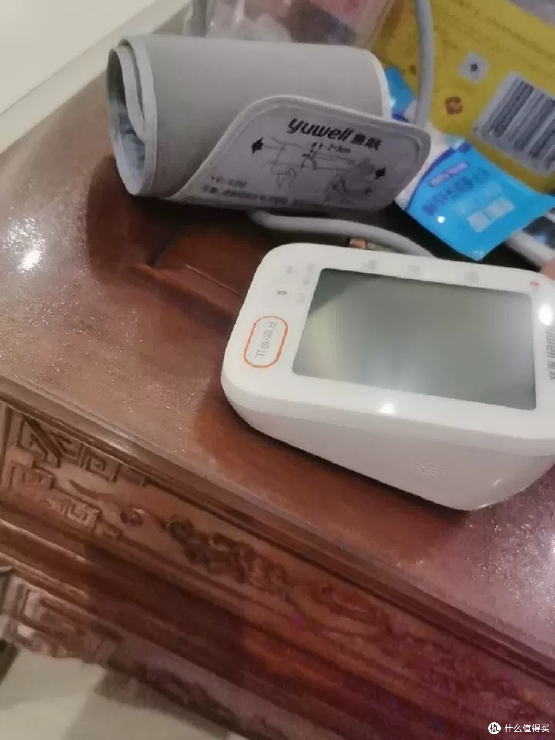 家庭健康管理新助手:鱼跃血压计