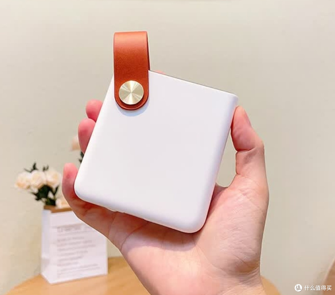 纯彩瓷白手机壳:OPPO Find N3 Flip的时尚安全双守护
