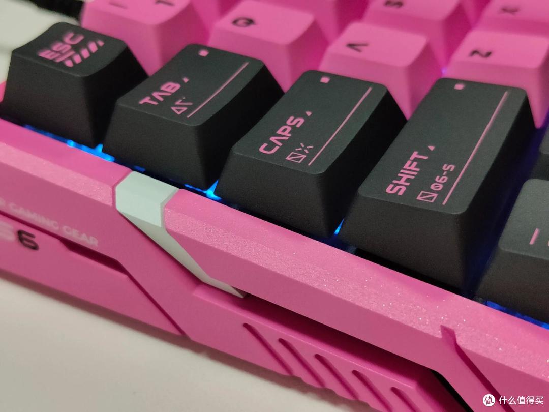 樱花战姬附体！ATK RS6 Ultra 磁轴键盘体验：职业选手同款真的香_键盘_
