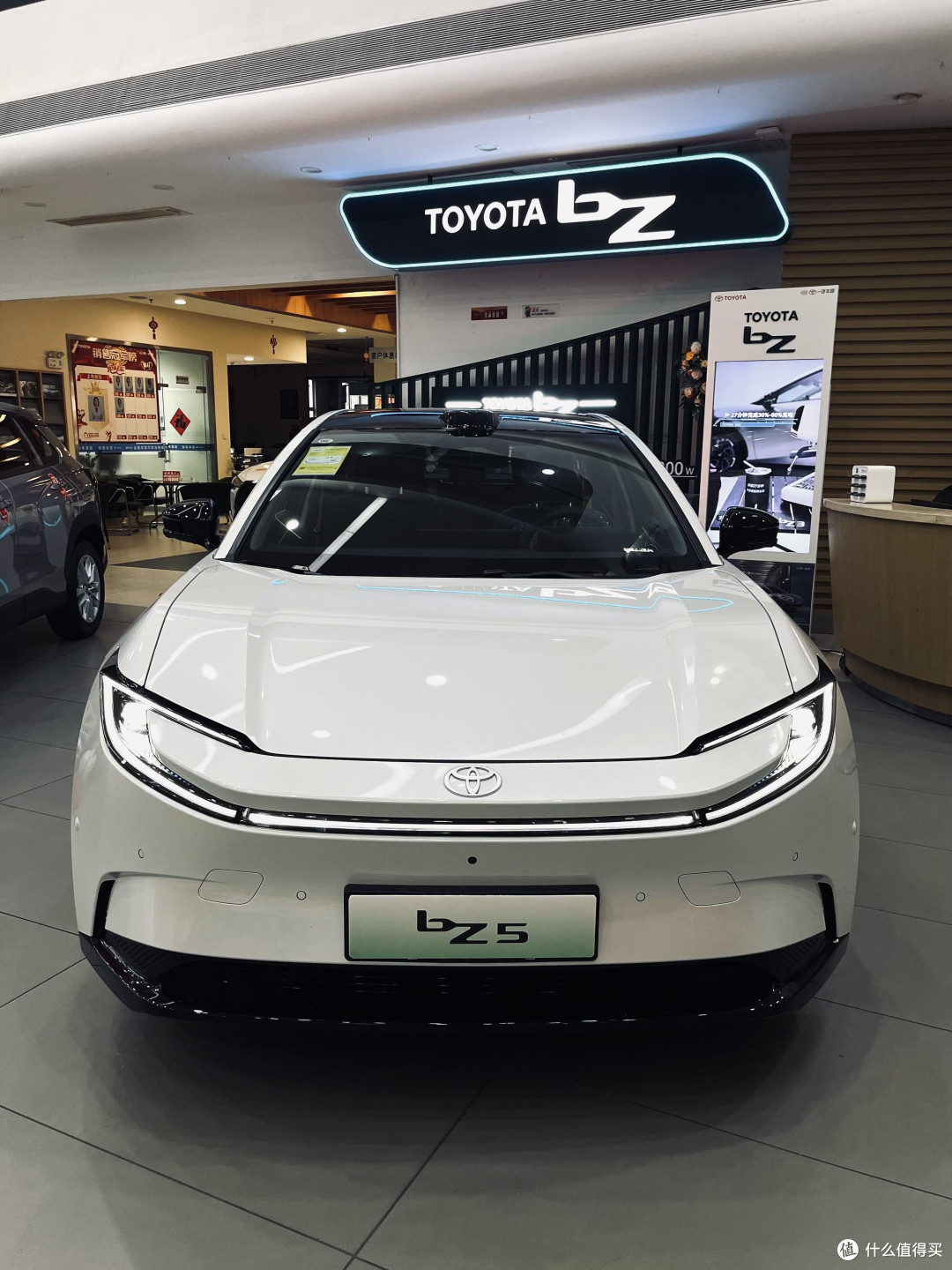 丰田bZ5终端12.98万起,合资纯电SUV这波太香了