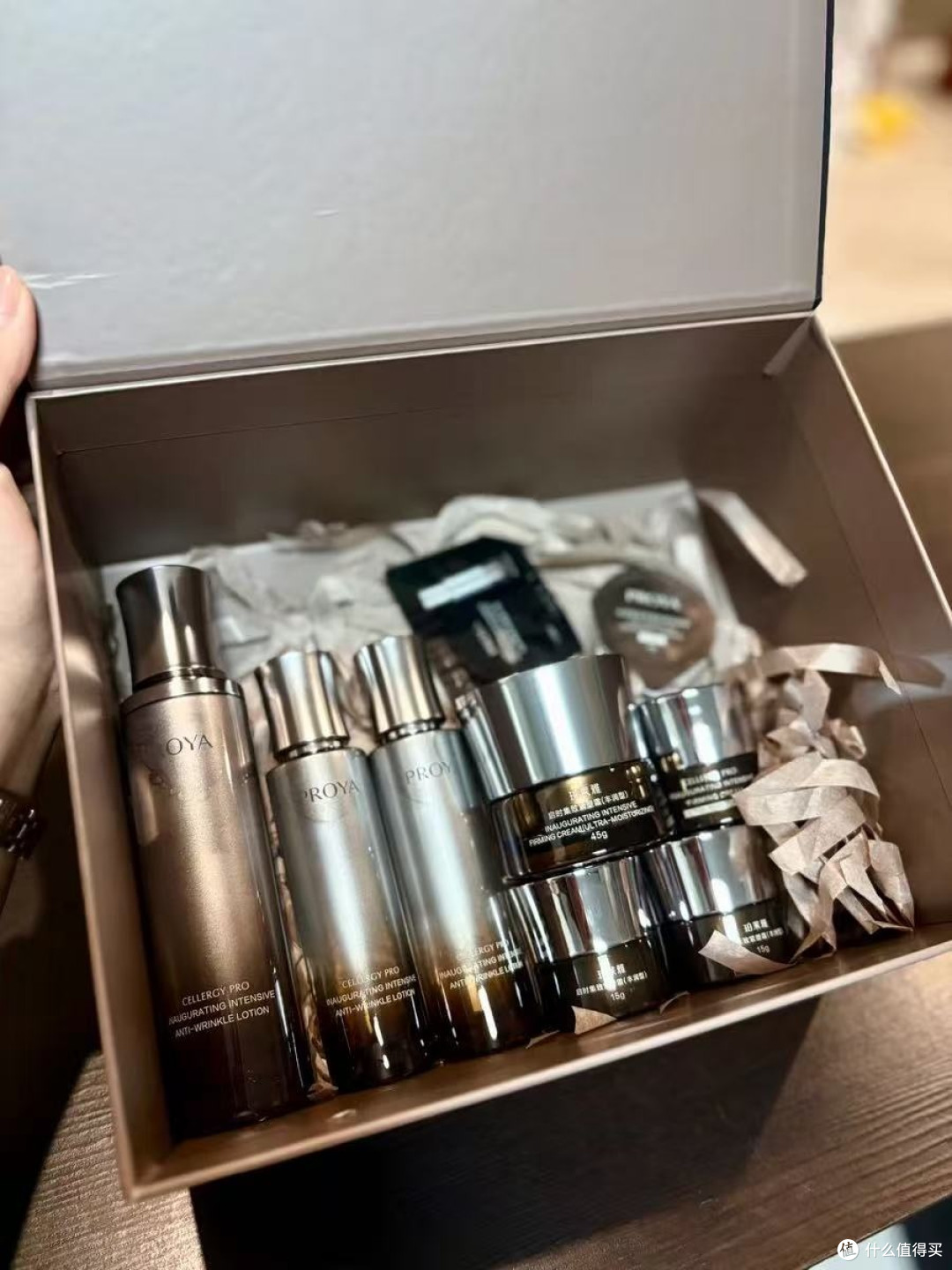 救命!珀莱雅能量套装才是打工人的抗老续命神器