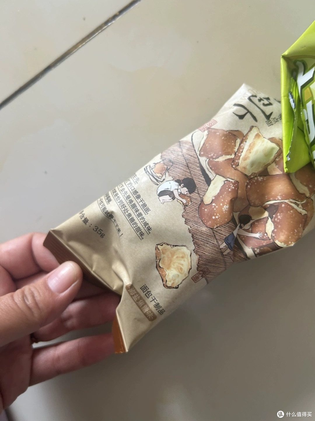 下午茶囤货清单 + 1!茶颜悦色面包丁,酥脆还不齁甜