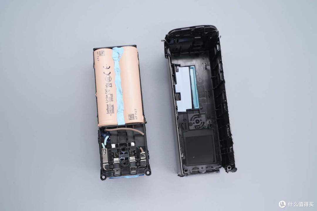 十分小巧精美,酷态科10号超级电能充Fusion二合一充电器拆解